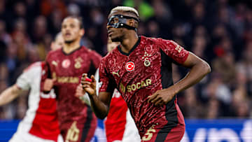 Victor Osimhen é o artilheiro da Champions League