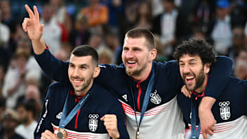 BASKETBALL-OLY-PARIS-2024-FRA-USA-MEDALS