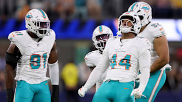 Miami Dolphins v Los Angeles Rams