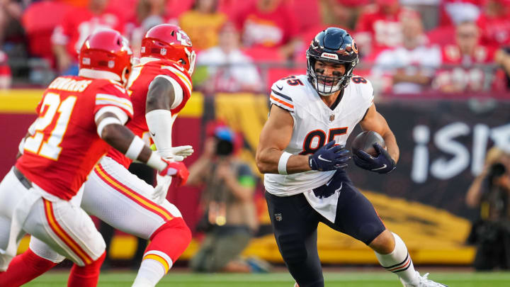 Cole Kmet catches a pass and turns upfield against Kansas City in last season's Bears loss.