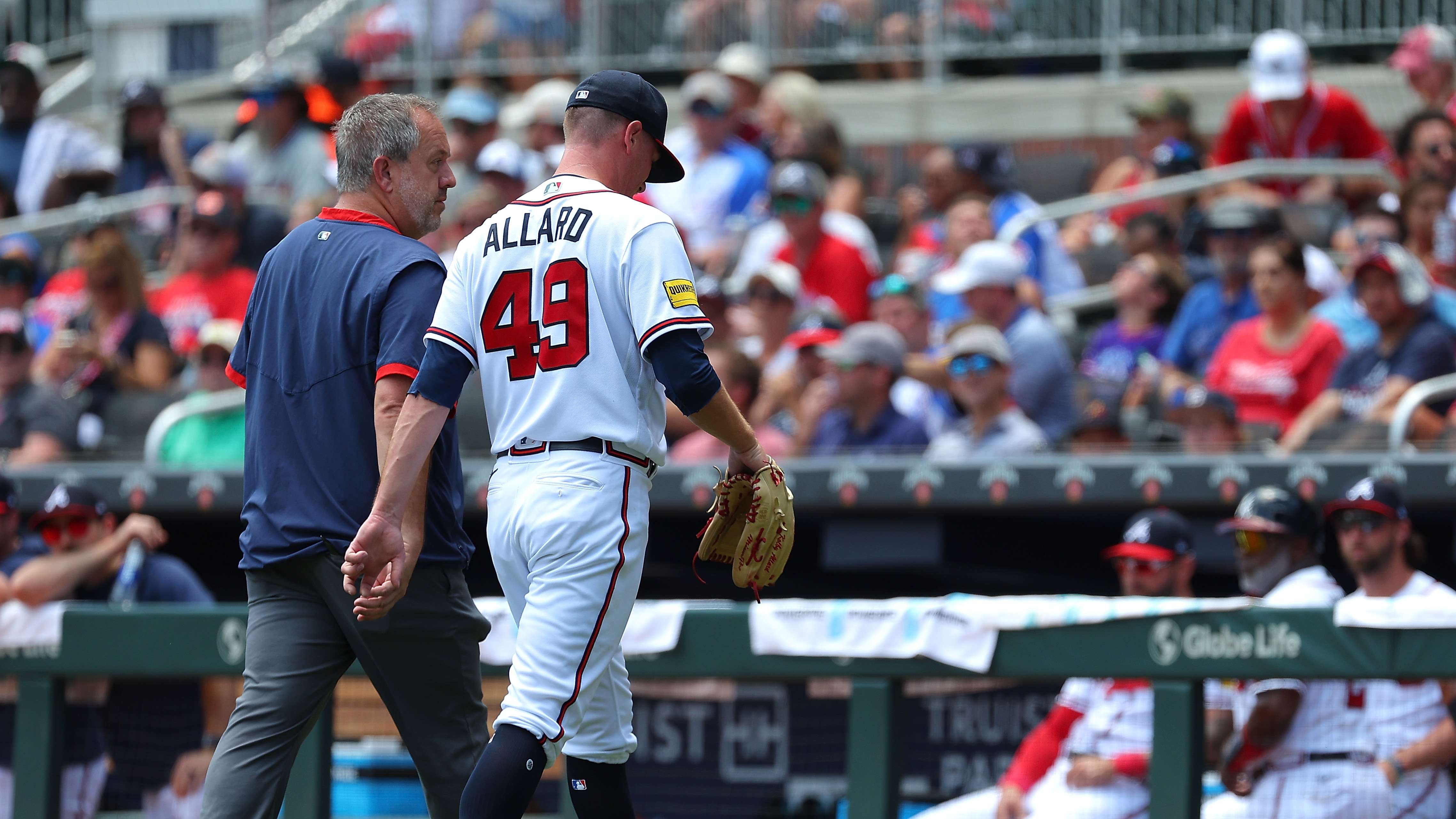 Braves offense sputters, drop series finale to White Sox