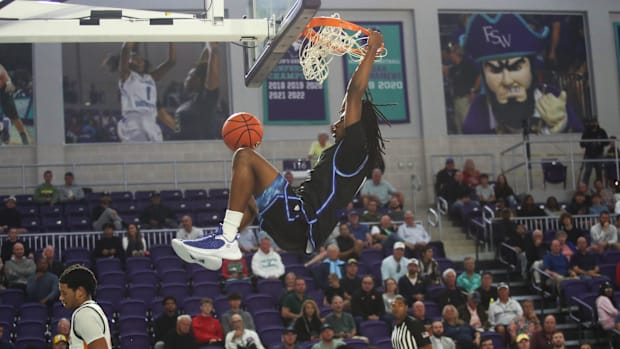 Pitt Panthers guardJermal Jones Jr.