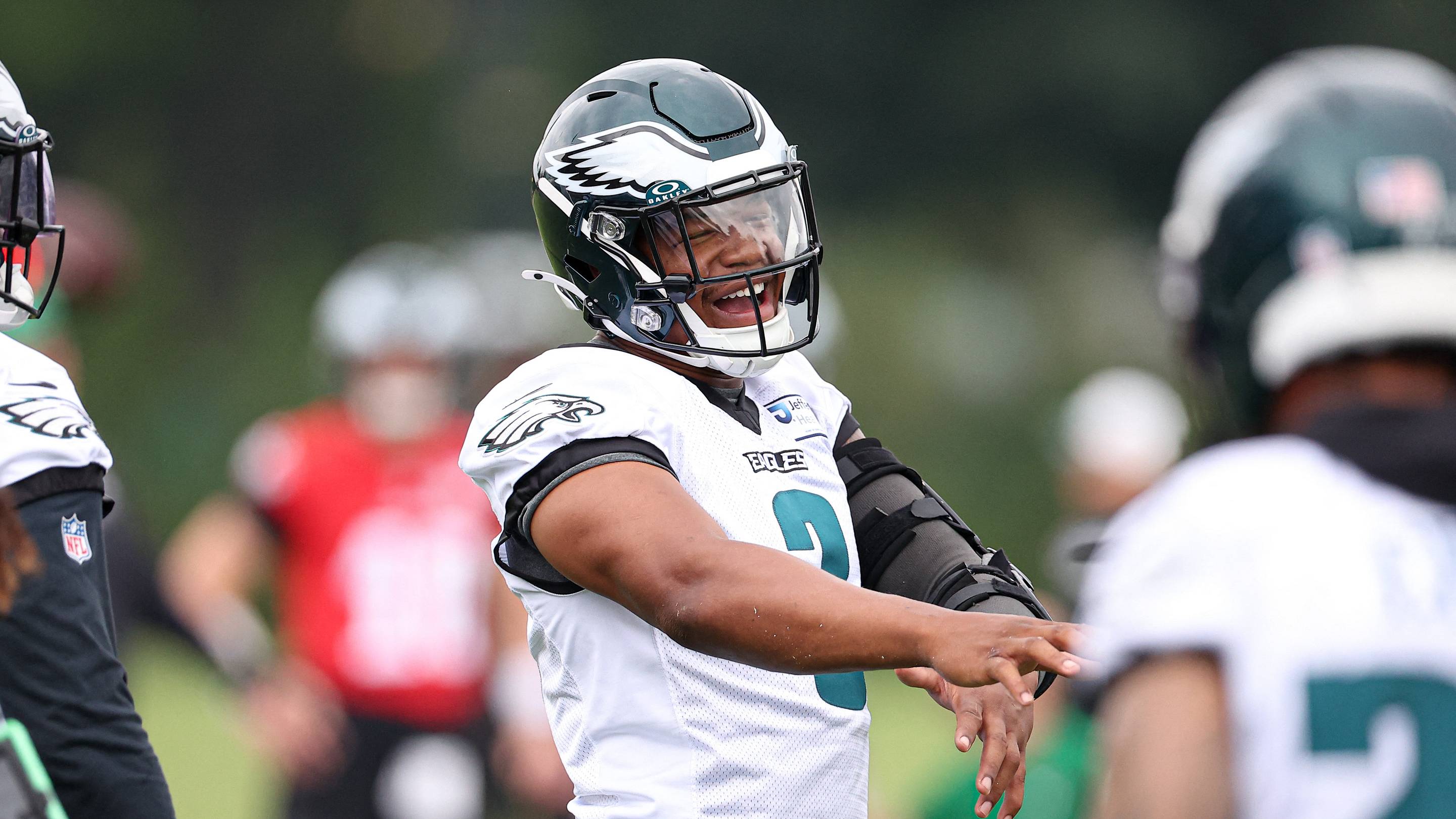 Biggest Winners And Losers From Day 8 of Eagles Training Camp: Nolan Smith Hurts Stock