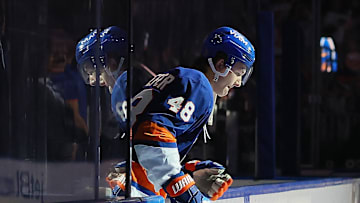 New York Islanders defenseman Matthew Schaefer