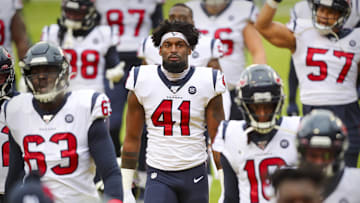 Jan 12, 2020; Kansas City, MO, USA; Houston Texans linebacker Zach Cunningham (41) prepares to take on the Kansas City Chiefs in a AFC Divisional Round playoff football game at Arrowhead Stadium.  Mandatory Credit: Jay Biggerstaff-Imagn Images