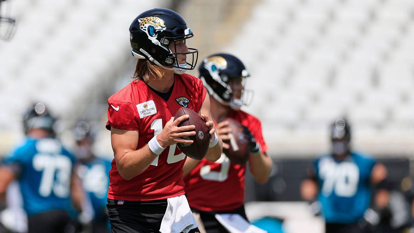 Hard to picture Jaguars star QB Trevor Lawrence regressing in 2023 - Vimarsana News