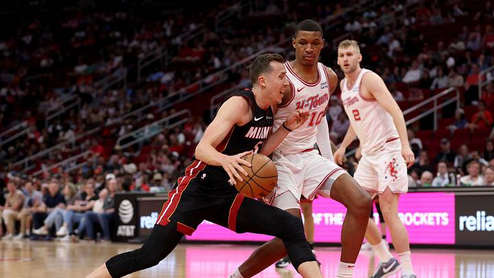 Could the Houston Rockets land Duncan Robinson?