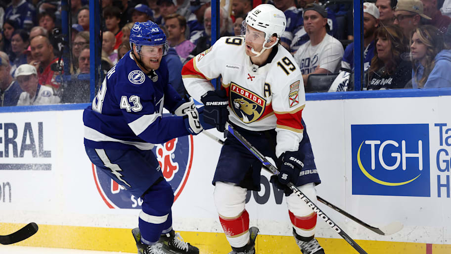 Florida Panthers left wing Matthew Tkachuk skates with the puck against the Toronto Maple Leafs | Kim Klement Neitzel-Imagn Images