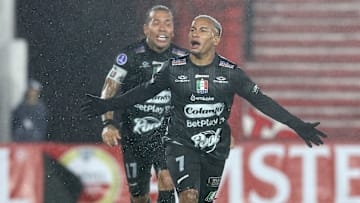 Com um gol e uma assistência, Michael Barrios foi destaque na vitória do Once Caldas
