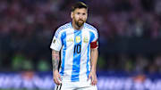 Lionel Messi está confirmado no XI inicial da Argentina