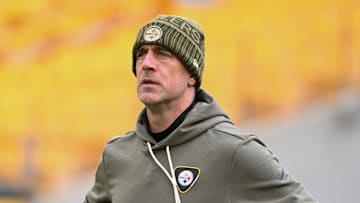 Pittsburgh Steelers quarterback Aaron Rodgers