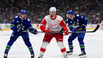 Detroit Red Wings v Vancouver Canucks