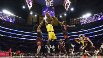 Chicago Bulls v Los Angeles Lakers