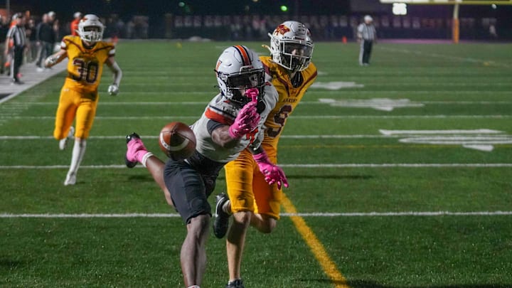 No. 23 Ankeny upset No. 2 Valley on Friday night in a stunning upset with a final score of 34-26. No. 23 Ankeny upset No. 2 Valley on Friday night in a stunning upset with a final score of 34-26.