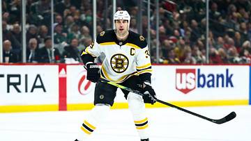 Bruins Welcome Zdeno Chára Back as Mentor