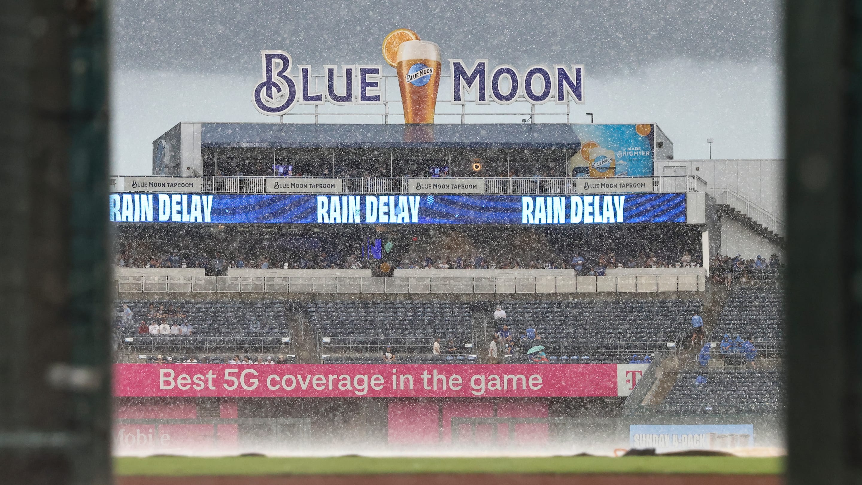 Royals vs White Sox rain delay: Start time finally revealed from Kauffman Stadium