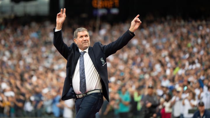 Former Seattle Mariners designated hitter Edgar Martinez acknowledges the crowd during a team Hall of Fame ceremony in 2022. 