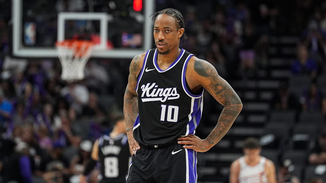 Phoenix Suns v Sacramento Kings