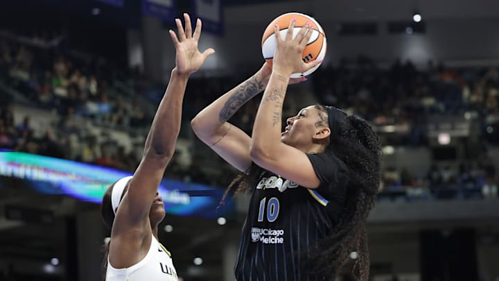 Dallas Wings v Chicago Sky
