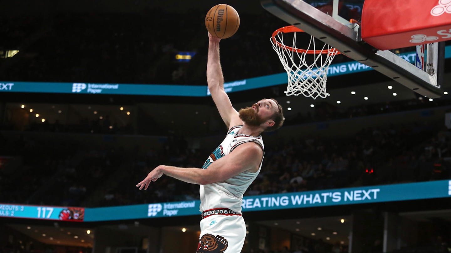 Pacers Replace Myles Turner with Jay Huff After Haliburton Achilles Injury