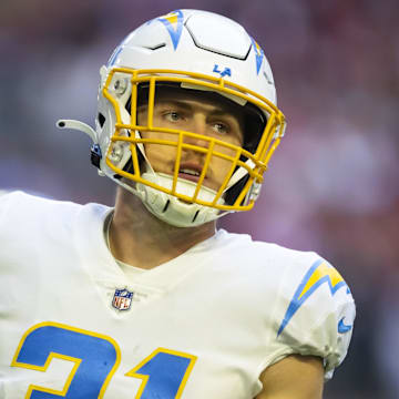 Nov 27, 2022; Glendale, AZ, USA; Los Angeles Chargers linebacker Nick Niemann (31) against the Arizona Cardinals at State Farm Stadium. Mandatory Credit: Mark J. Rebilas-Imagn Images