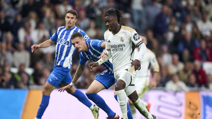 Real Madrid CF v Deportivo Alaves - LaLiga EA Sports