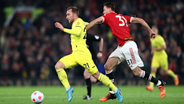 United sẽ không thi đấu với cả Eriksen và Bruno Fernandes
