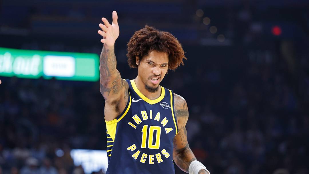 Oct 13, 2026; Oklahoma City, Oklahoma, USA; Indiana Pacers guard Kelly Oubre Jr. (10) gestures after a play against the Oklahoma City Thunder during the second quarter at Paycom Center. Mandatory Credit: Alonzo Adams-Imagn Images Oct 13, 2026; Oklahoma City, Oklahoma, USA; Indiana Pacers guard Kelly Oubre Jr. (10) gestures after a play against the Oklahoma City Thunder during the second quarter at Paycom Center. Mandatory Credit: Alonzo Adams-Imagn Images