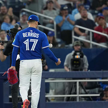 Jose Berrios has struggled to find consistency this season in the win column, which is why we're fading him and the Jays on Thursday.