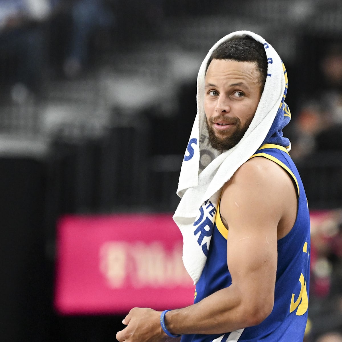 Steph Curry Unexpectedly Added to Warriors-Jazz Injury Report