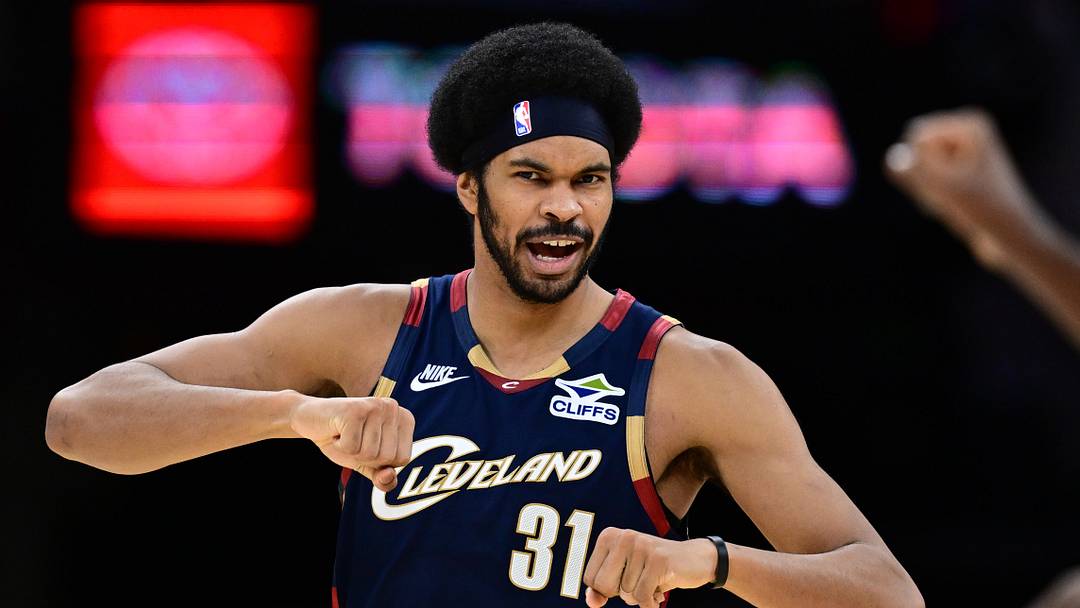 Nov 19, 2025; Cleveland, Ohio, USA; Cleveland Cavaliers center Jarrett Allen (31) reacts after the Houston Rockets were called for a three second violation during the second half at Rocket Arena. Mandatory Credit: David Dermer-Imagn Images
