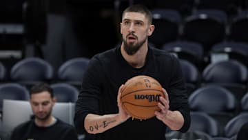 Alex Len, Los Angeles Lakers