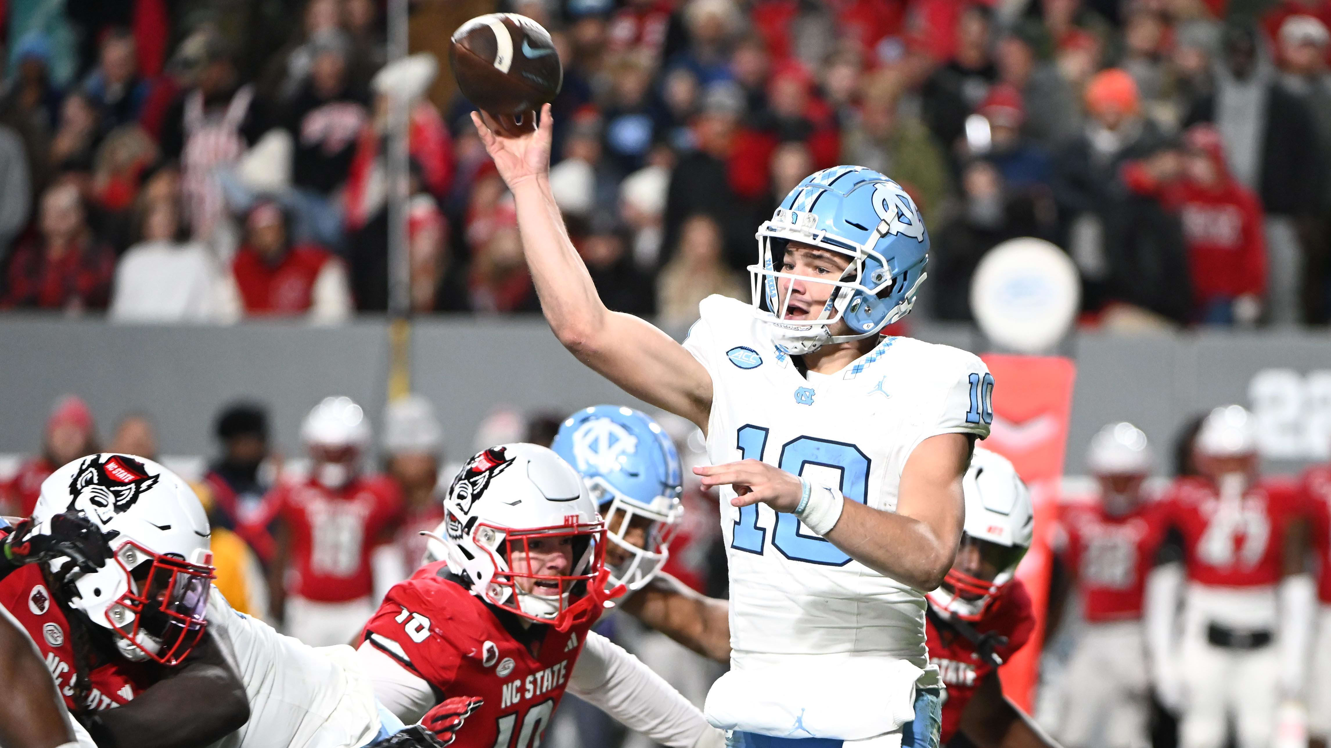 Nov 25, 2023; Raleigh, North Carolina, USA; North Carolina Tar Heels quarterback Drake Maye (10).