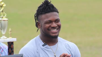 Former South Carolina football linebacker Pup Howard is on his way to the Florida Gators.