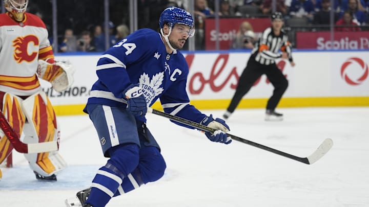 Auston Matthews and the Maple Leafs host the Mammoth on Wednesday night.