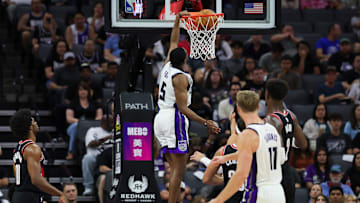 Fox will wait until next offseason to sign a potential extension