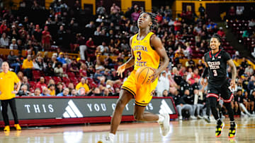 Mar 8, 2025; Tempe, Arizona, USA; St. John's basketball transfer portal addition Joson Sanon (3) breaks away during the second half at Desert Financial Arena.