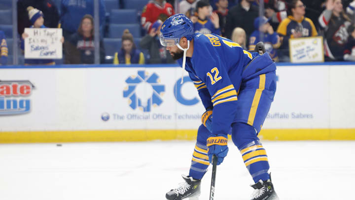 Chicago Blackhawks v Buffalo Sabres