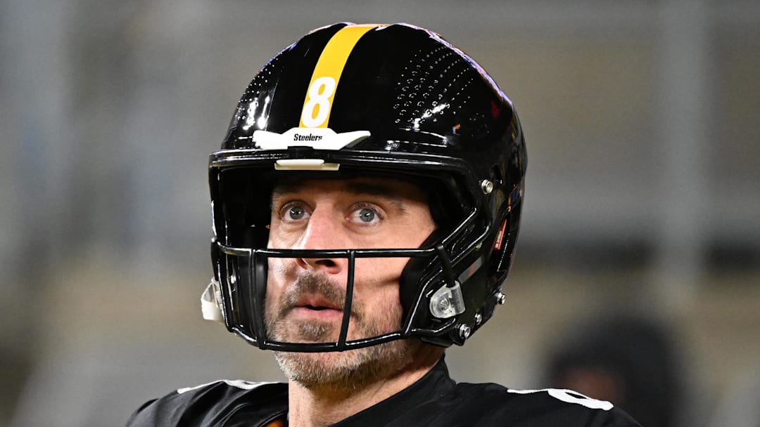 Pittsburgh Steelers quarterback Aaron Rodgers