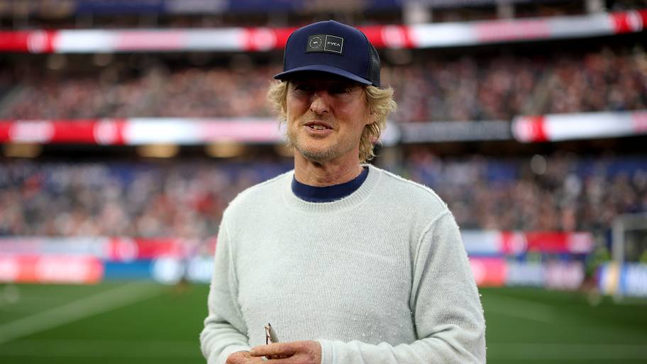 Owen Wilson on the pitch.