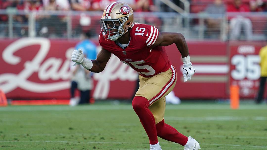 Aug 13, 2026; Santa Clara, California, USA; San Francisco 49ers wide receiver De'zhaun Stribling (15) sprints from the line of scrimmage in the first quarter against the Tennessee Titans at Levi's Stadium. Mandatory Credit: David Gonzales-Imagn Images Aug 13, 2026; Santa Clara, California, USA; San Francisco 49ers wide receiver De'zhaun Stribling (15) sprints from the line of scrimmage in the first quarter against the Tennessee Titans at Levi's Stadium. Mandatory Credit: David Gonzales-Imagn Images