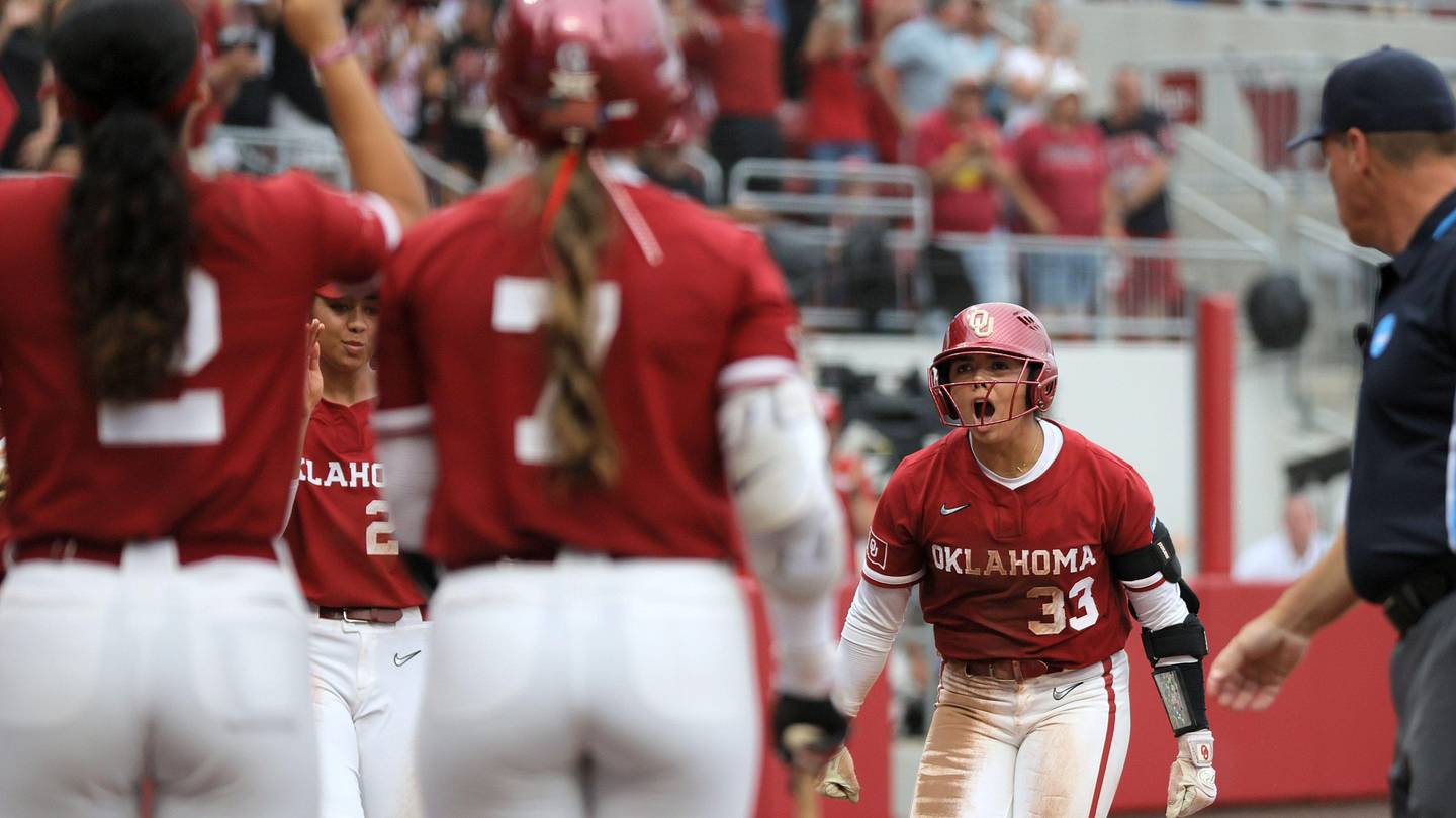 Softball Live Blog: Oklahoma One Win Away From WCWS Return - Vimarsana News