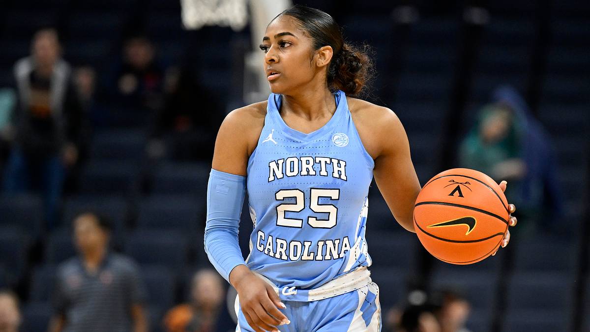 Deja Kelly signs deal with Dallas Wings Deja Kelly signs deal with Dallas Wings