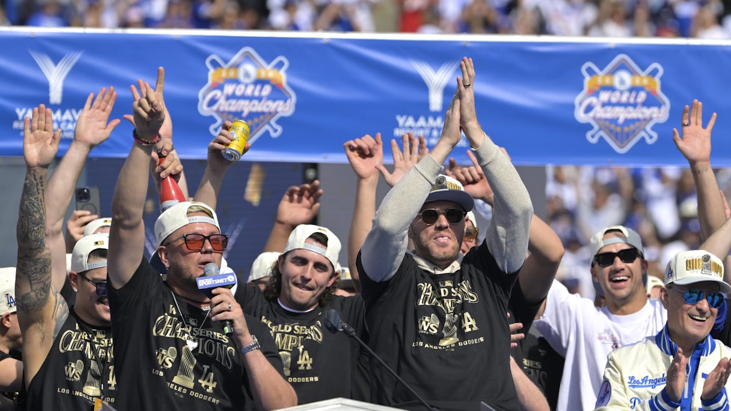 2 Dodgers Announce Retirement After World Series Win