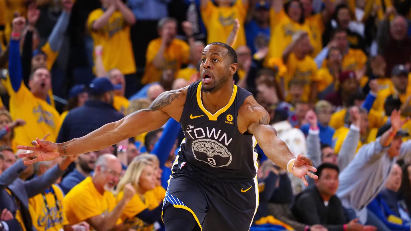 Andre Iguodala Reacts to Klay Thompson's Instagram Post About Leaving Golden State Warriors