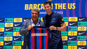 FC Barcelona Introduce Robert Lewandowski