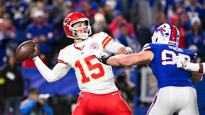 Mahomes Shares Message to Chiefs After Loss to Bills