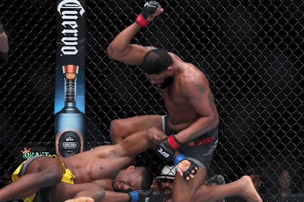 Jailton Almeida fights Curtis Blaydes during UFC 299 at Kayesa Center. 