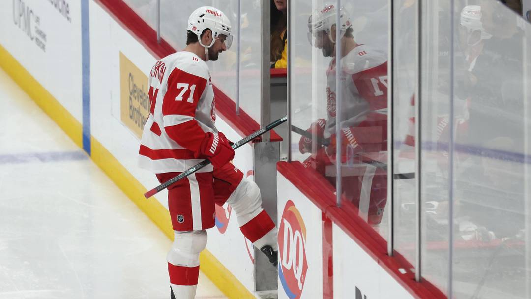 Mar 31, 2026; Pittsburgh, Pennsylvania, USA;  Detroit Red Wings center Dylan Larkin (71) enters the penalty box after being called for tripping against the Pittsburgh Penguins during the third period at PPG Paints Arena. Mandatory Credit: Charles LeClaire-Imagn Images