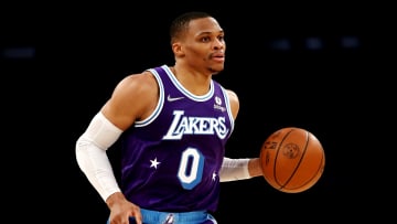 Russell Westbrook seguiría en Lakers